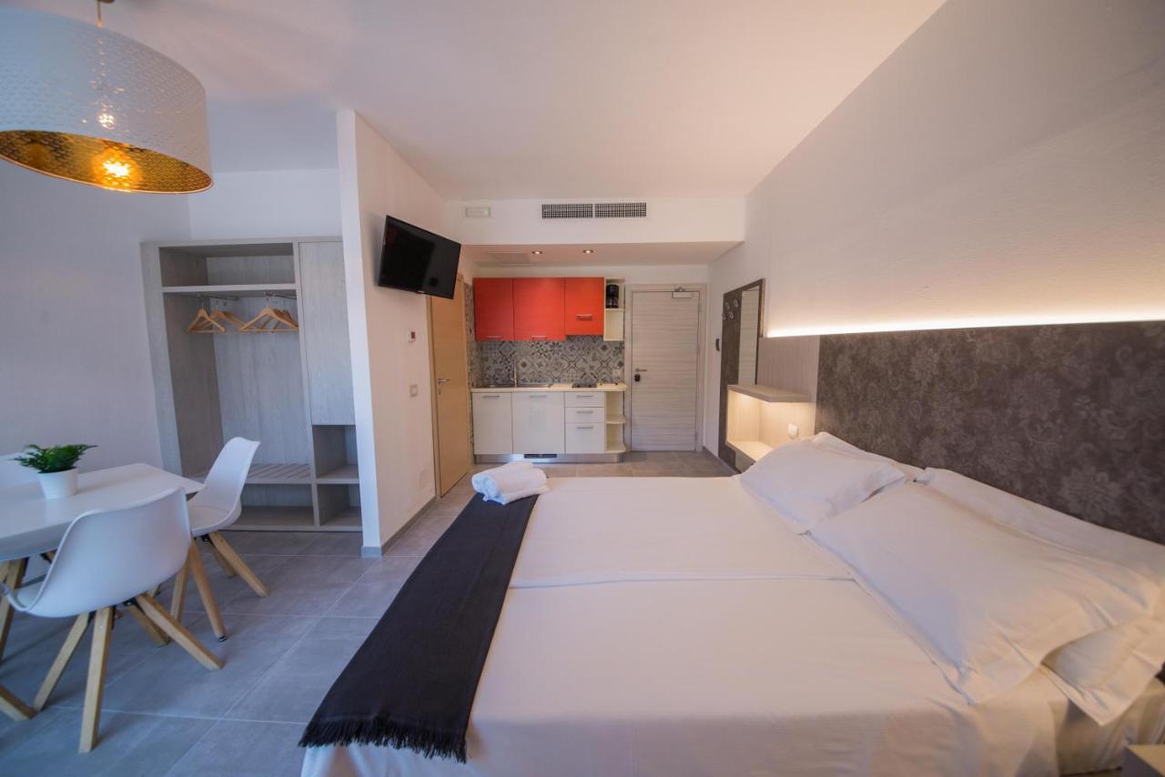 Residence Cristine Riva del Garda Extérieur photo