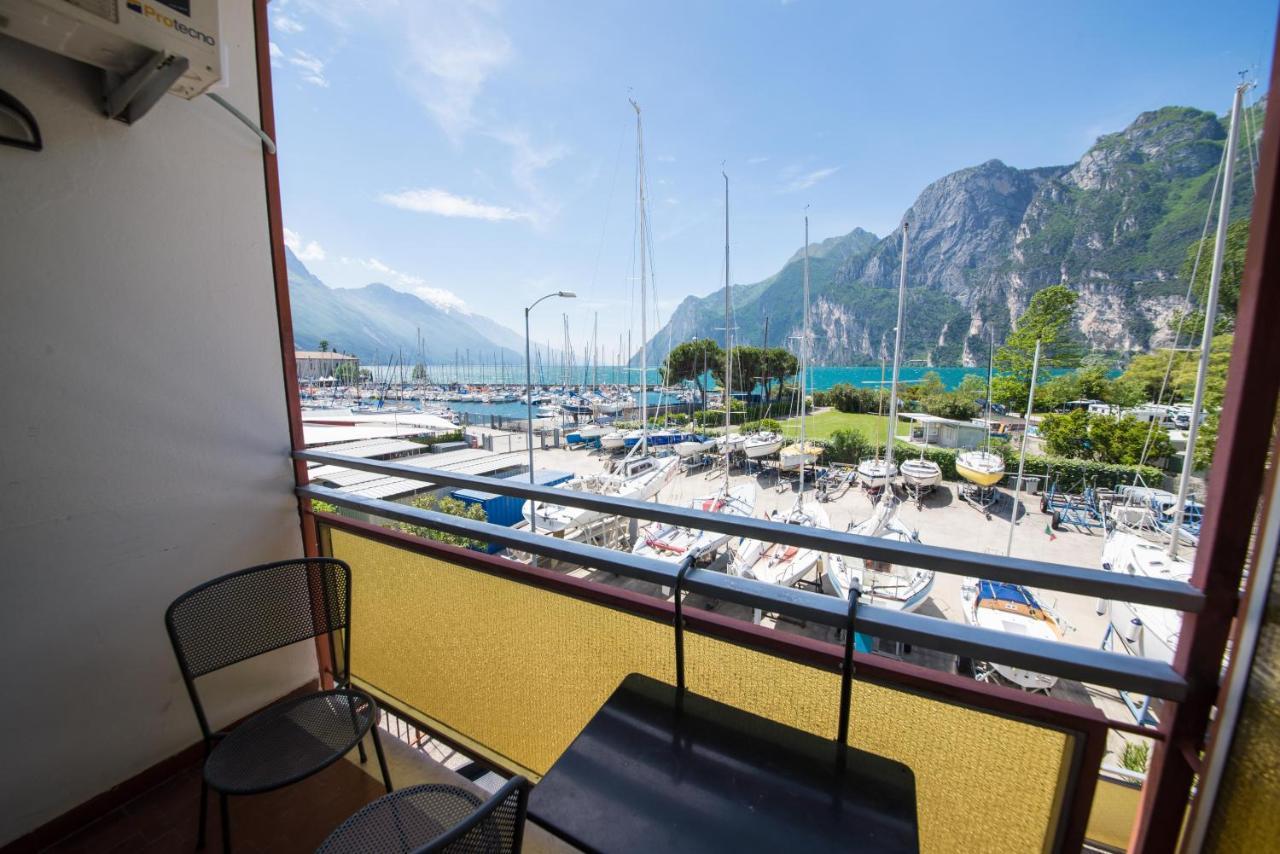 Residence Cristine Riva del Garda Extérieur photo