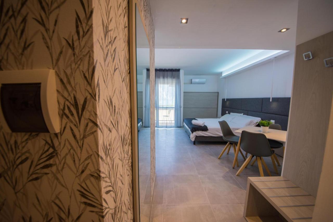 Residence Cristine Riva del Garda Extérieur photo