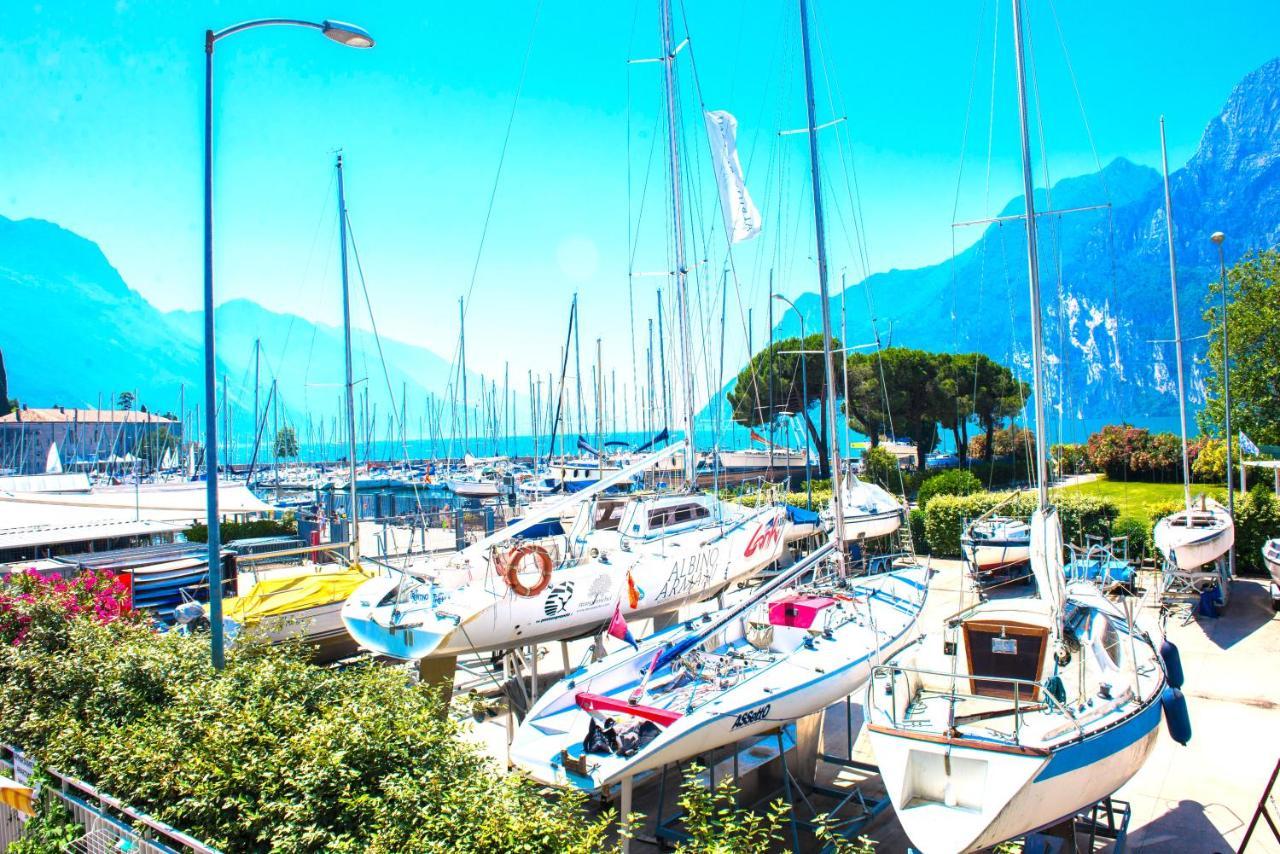 Residence Cristine Riva del Garda Extérieur photo