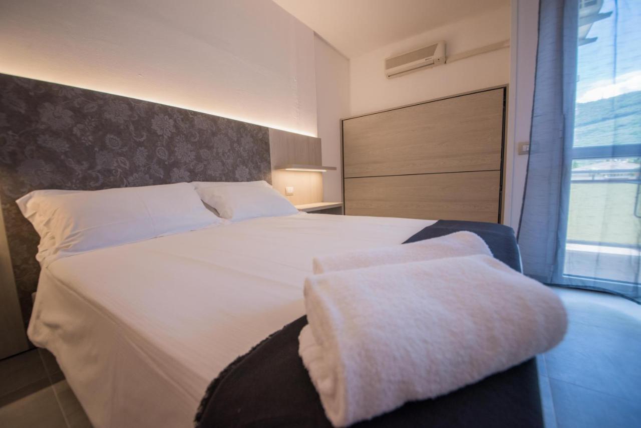 Residence Cristine Riva del Garda Extérieur photo