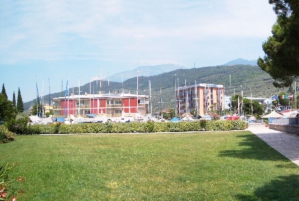 Residence Cristine Riva del Garda Extérieur photo